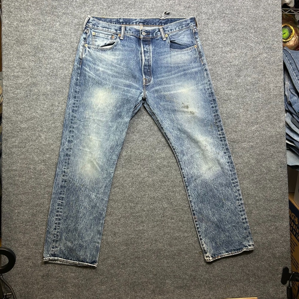 Levi's 501 Original Straight Fit Jeans Men's Blue Denim Button Fly Y2K - 37X30